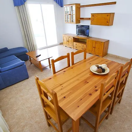 Juncos Planet Costa Dorada Апартаменты *